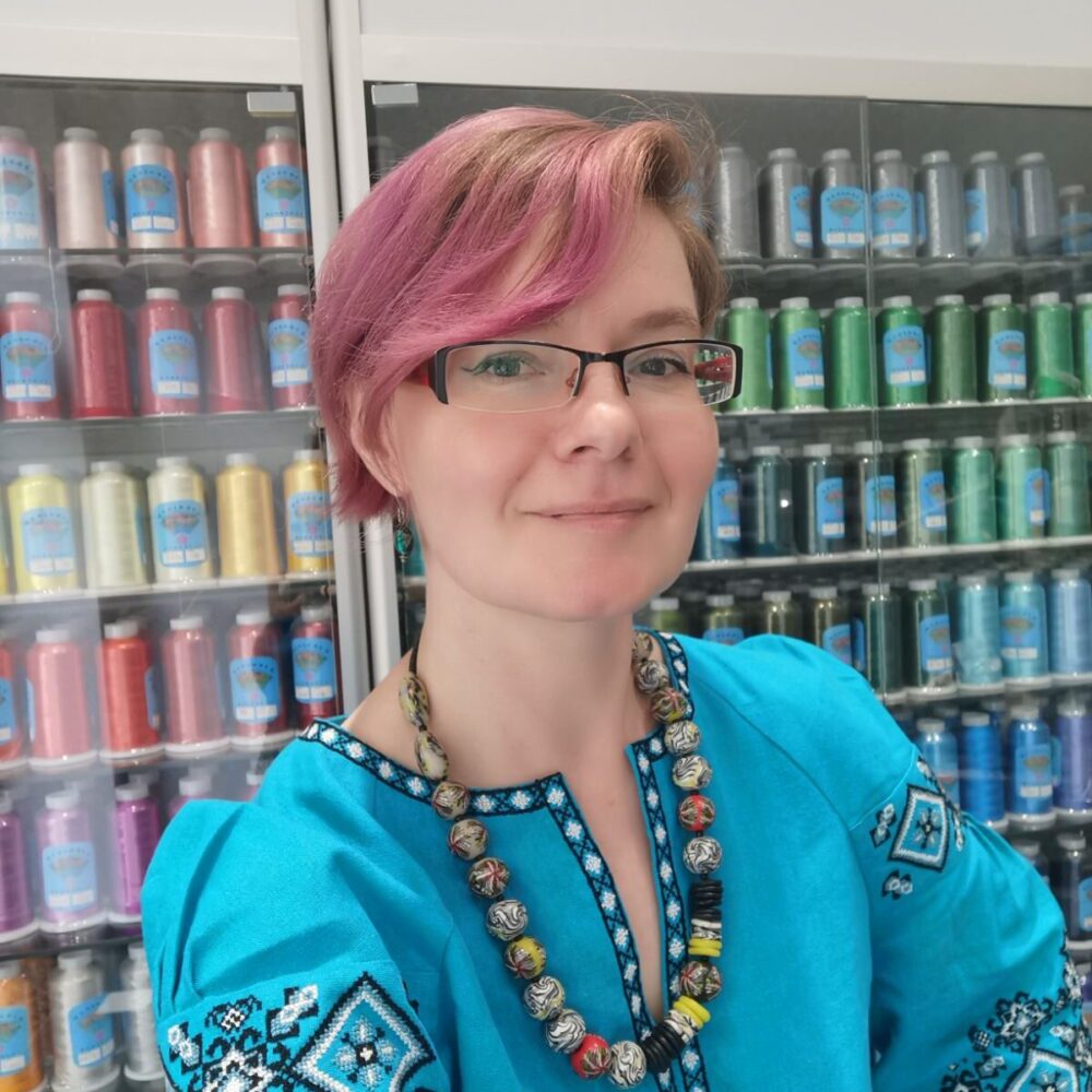 Якимович Світлана —  Менеджер напрямку вишивальних ниток Sakura Threads м.Львів